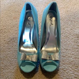 Tiffany Blue/ Silver Heels